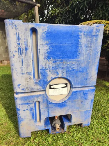 Reservatório Container Água 1000L