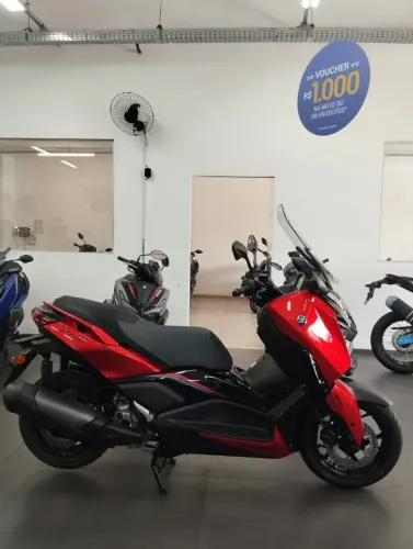 XMAX 300 2027 - Cartão em até 21x *consulte condições