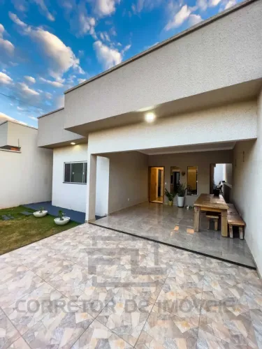 Casa Sozinha no Lote Localizada no Jardim Imperial em Trindade Go