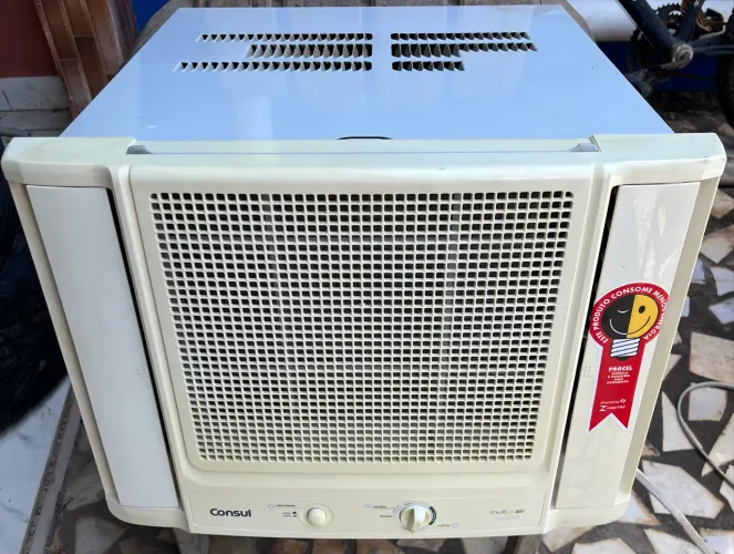 AR CONDICIONADO CONSUL 10.000 Btus/220W