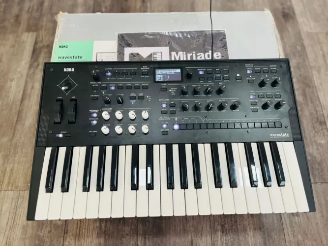 Sintetizador Korg Wavestate