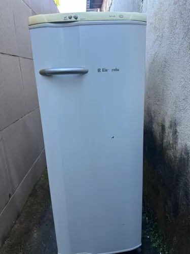 Geladeira simples