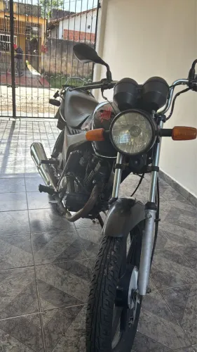 Fan 125/ Pedal/ Bem conservada/ Roda de Liga Leve 