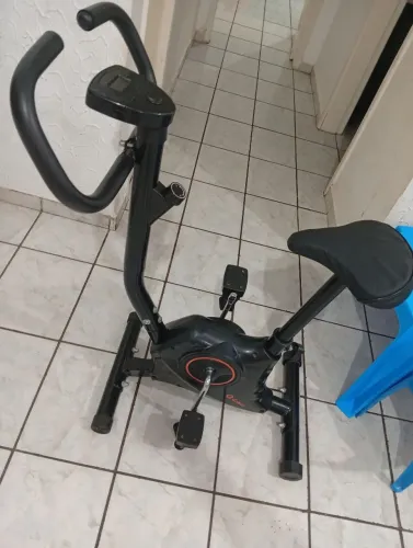 Vendo bicicleta ergométrica 