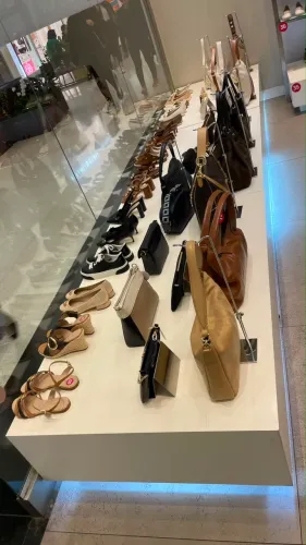prateleiras de loja aceito ofertas