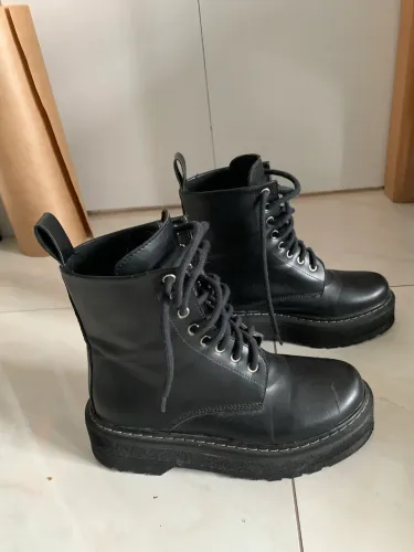 Bota Coturno Preta - Tamanho 36