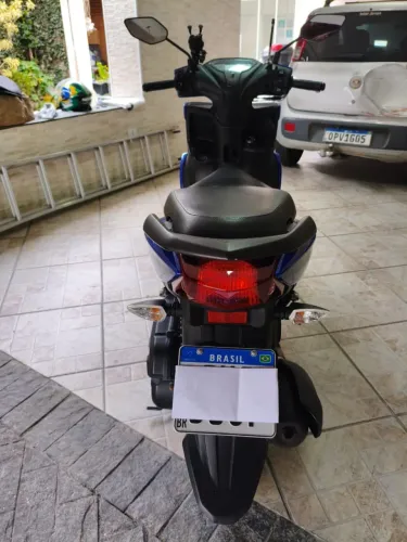 Moto Yamaha Fluo 2023 Azul
