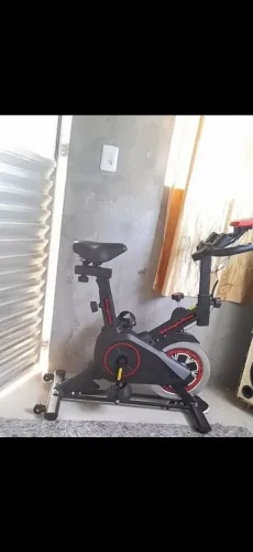 Bicicleta ergometrica nova 