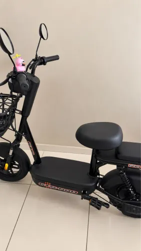 Scooter elétrica