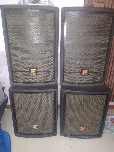 Caixas de som Staner