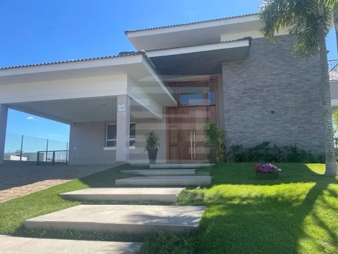 Casa em condomínio em Itatiba. 4 $suítes, piscina, espaço gourmet. Lazer