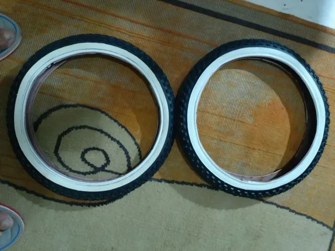 Pneu kenda faixa bramca 16x1.75 s novo