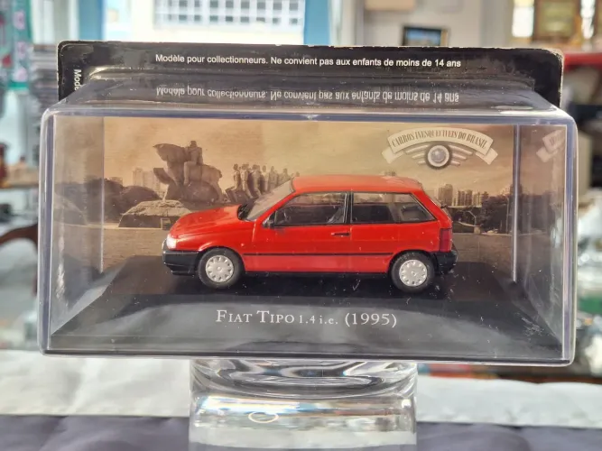Miniatura Fiat Tipo 1.4 i.e. 1995 Lacrada Carros Inesquecíveis do Brasil