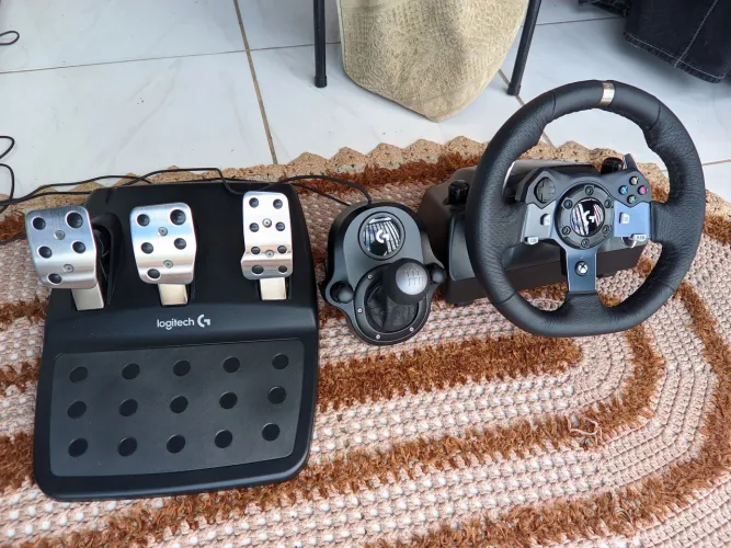 G920 volante e pedais + câmbio 