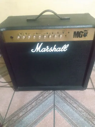 Amplificador Marshall MG100 FX