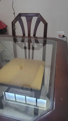 Mesa de jantar com 6 cadeiras