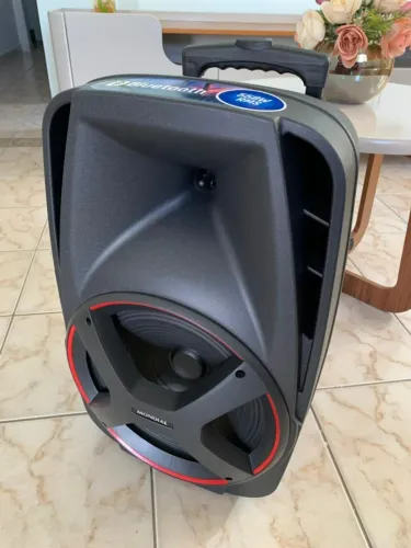 Caixa Amplificada Mondial 550W RMS com USB/SD/MICROFONE/AUX/RÁDIO-FM/BLUETOOTH