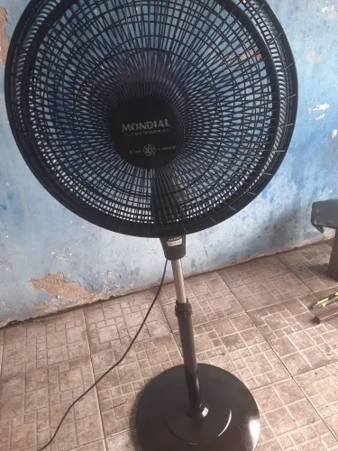 Ventilador Mondial pedestal super power40