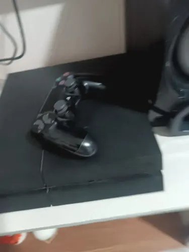 Vende-se Playstation 4