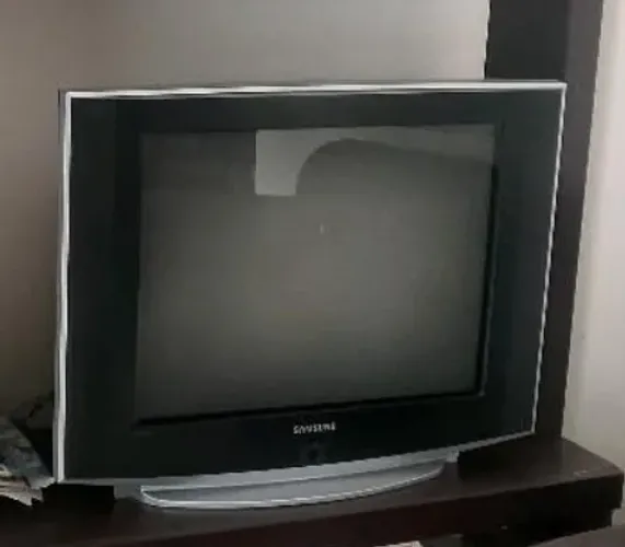 TV de tubo Samsung SlimFit de 21 polegadas