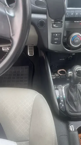 Kia Motors Cerato 1.6 16V Aut. 2013