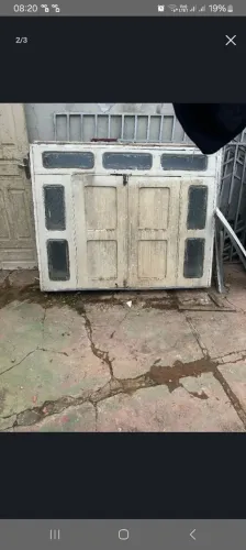 Vende-se duas janelas por 100 não faço entrega por isso estou vendendo esse preço