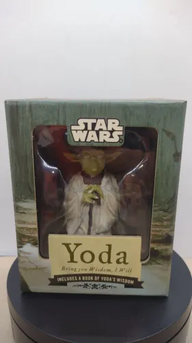 Boneco Yoda Star Wars 