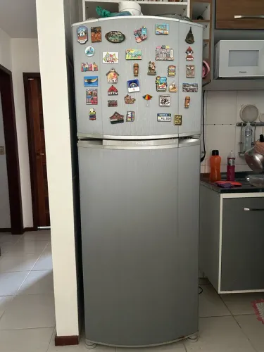 Vendo geladeira Cônsul Fost free