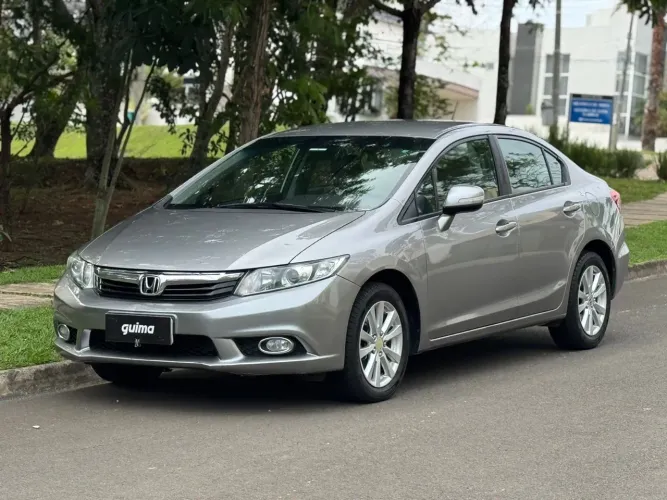 Honda Civic Sedan LXS 1.8/1.8 Flex 16V Aut. 4P 2014