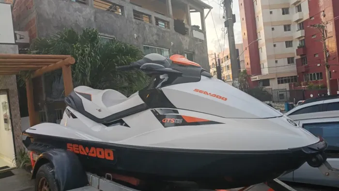 Jet ski sea-doo ano 2011