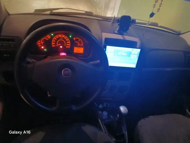 Fiat Palio ELX 1.0/ 1.0 Fire Flex 8V 2P (álcool) 2010
