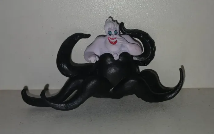 BONECO MINIATURA ORIGINAL DISNEY URSULA BRUXA DO MAR A PEQUENA SEREIA