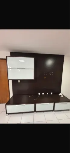 Rack Madeira com vidro
