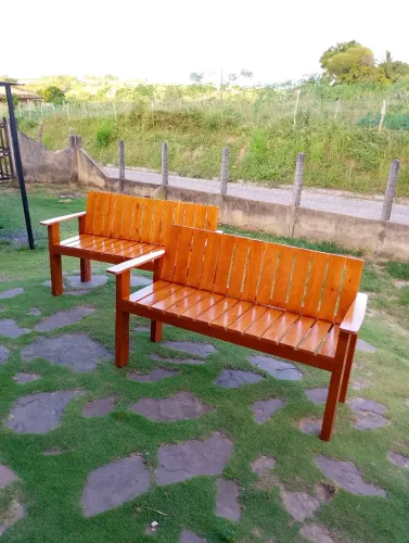 Banco de madeira 