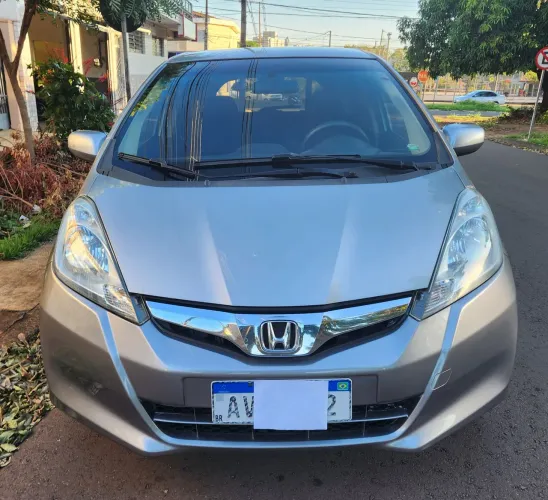 Honda Fit LX 1.4/ 1.4 Flex 8v/16v 5P Aut. 2013