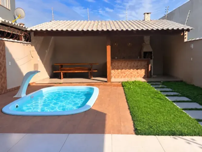 Casa com piscina pertinho do mar - Praia dos Castelhanos - Anchieta - ES