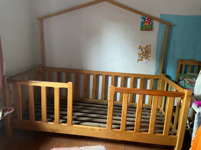 Cama de Solteiro Estilo Casinha em Madeira Maciça