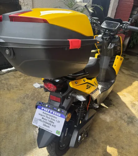Moto elétrica zera 