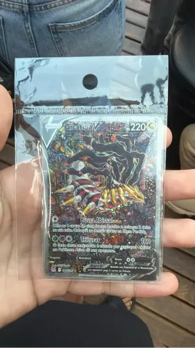 carta pokémon giratina v