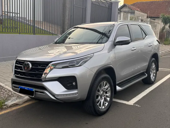 Toyota Hilux SW4 SRX 4X4 2.8 TDI 16V Dies. Aut. 2021