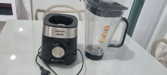 Liquidificador Philips Walita Jarra inquebravel, desmonta o fundo