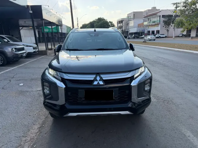 Mitsubishi L200 Triton Sport HPE-S 2.4 CD Dies. AUT 2025