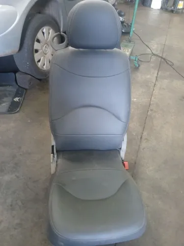 Bancos de couro do Citroen Xsara Picasso 2.0 2004
