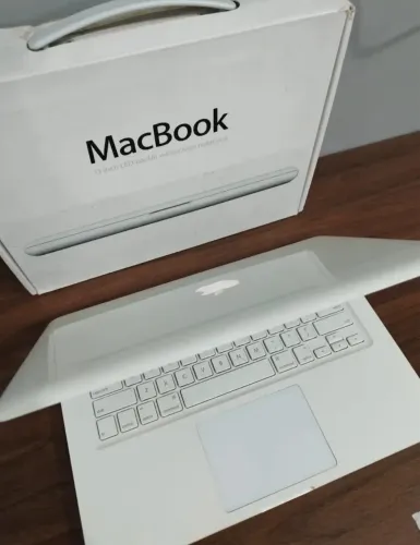 MacBook 2010 Branco 10 Gb de RAM 480 SSD