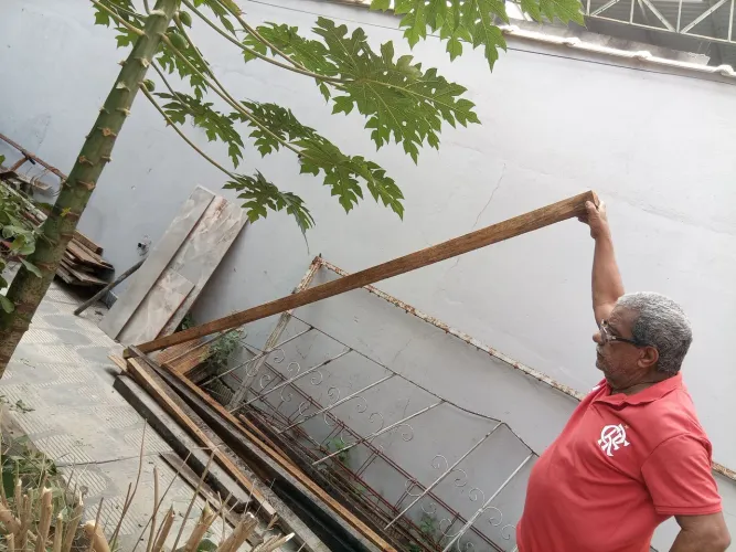 Vendo sobre de material de construção novos 