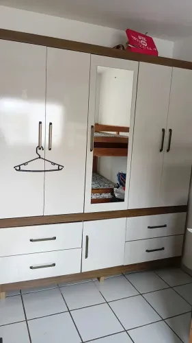 Guarda roupa 5 portas