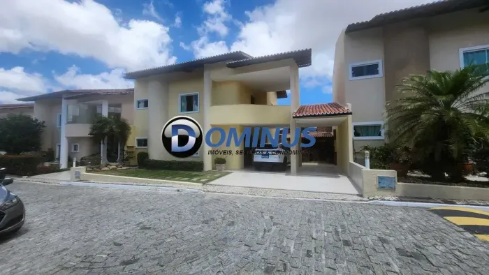 VENDA: Excelente casa em condomínio com 4 suítes e 3 vagas no Cambeba - Fort/CE