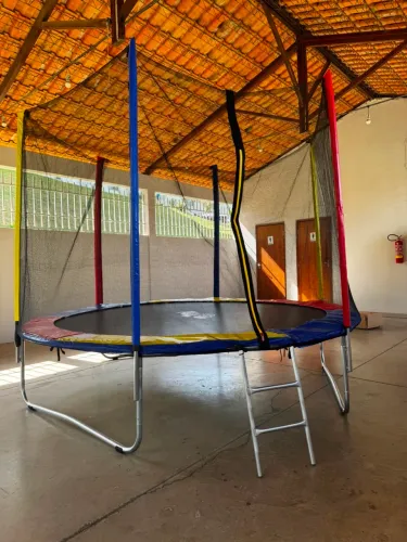 Aluguel de Cama Elástica para Festas Infantis - Diversão Garantida!