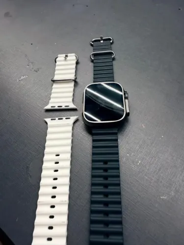 Smartwatch Ultra + 2 Pulseiras (Preta e Branca) + Carregador - Perfeito Estado!