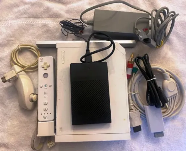Nintendo Wii - Completo com HD